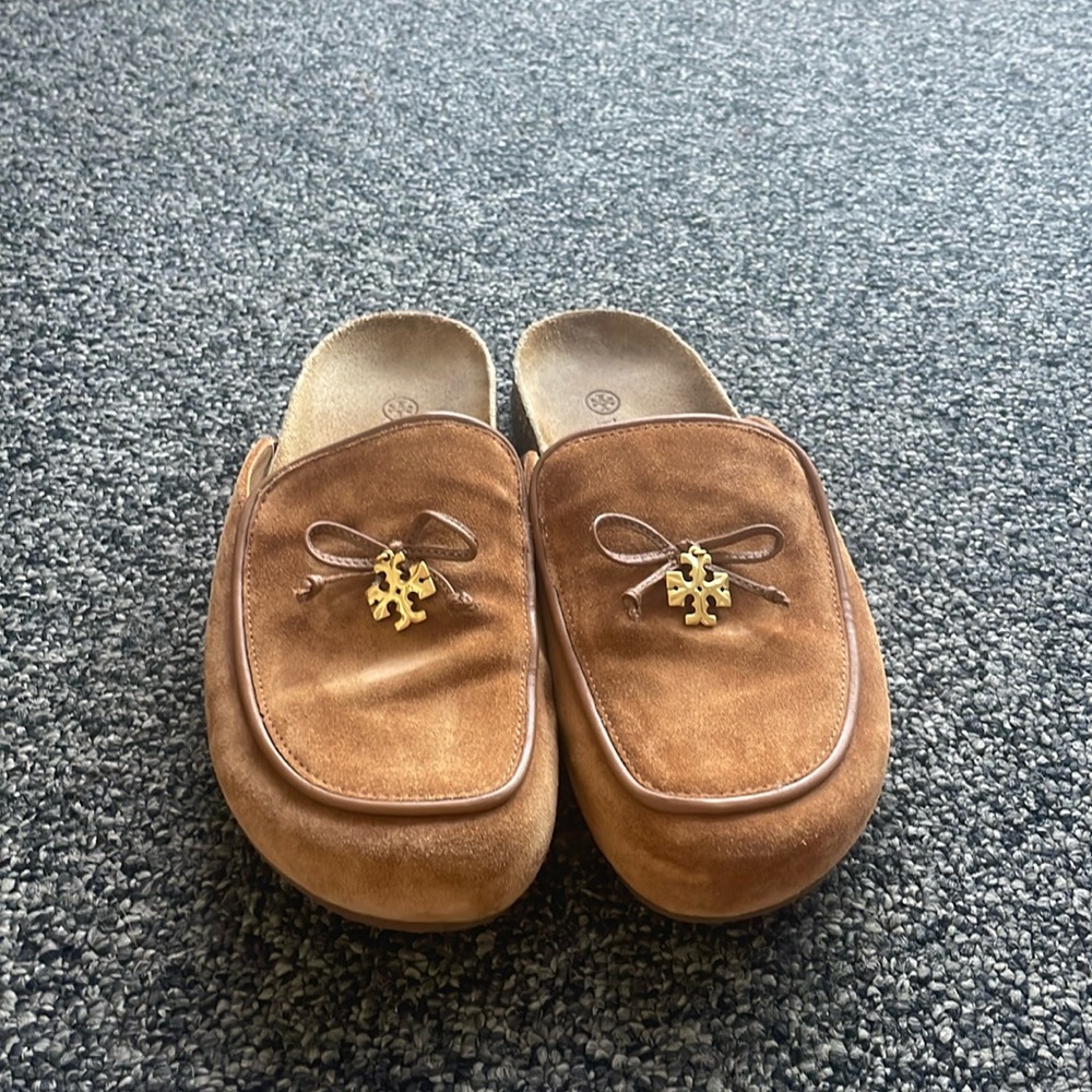 Tory Burch Tan Suede Bow Accent Mules - 7.5W